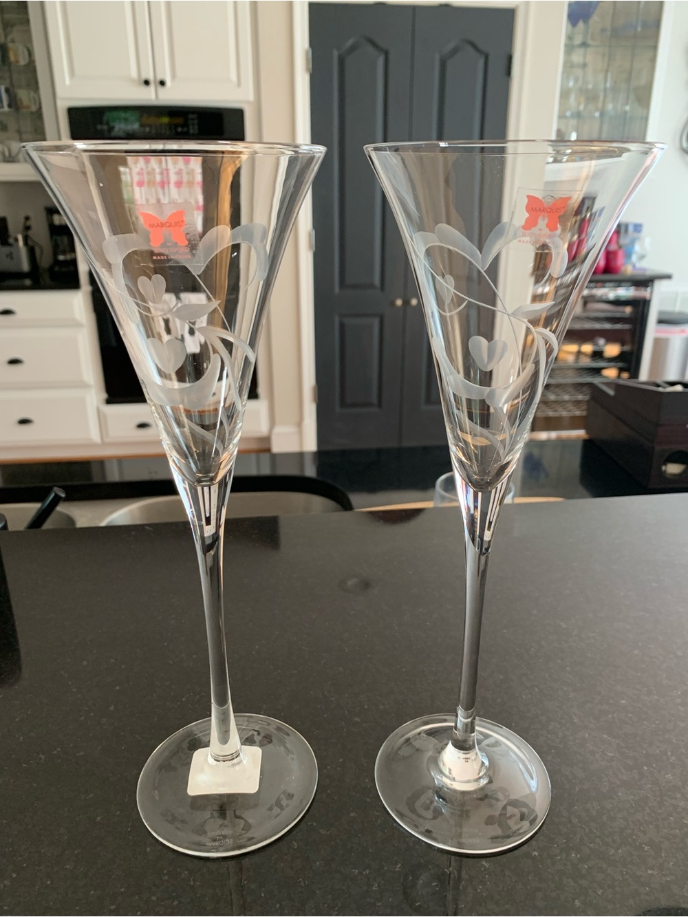 Etched Heart Clear Champagne Flutes - Elegant Clear Glass (Pair)